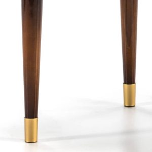 Bàn góc VERMONT tạo điểm nhấn ở chân bàn